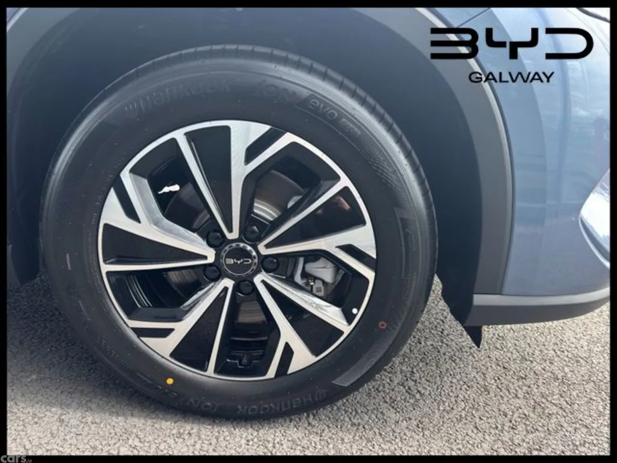 BYD SEALION 5 MPV, Petrol Plug-in Hybrid, 2026, Blue