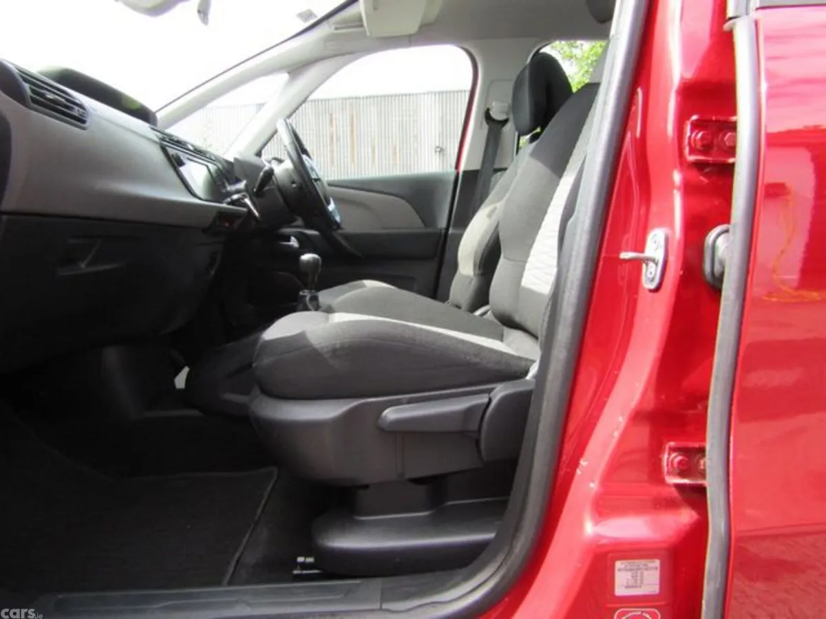 Citroen C4 Picasso MPV, Diesel, 2016, Red