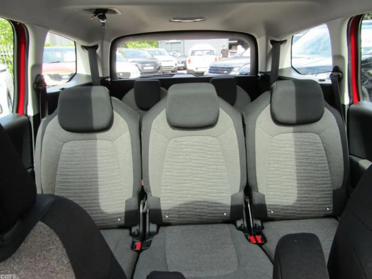Citroen C4 Picasso MPV, Diesel, 2016, Red