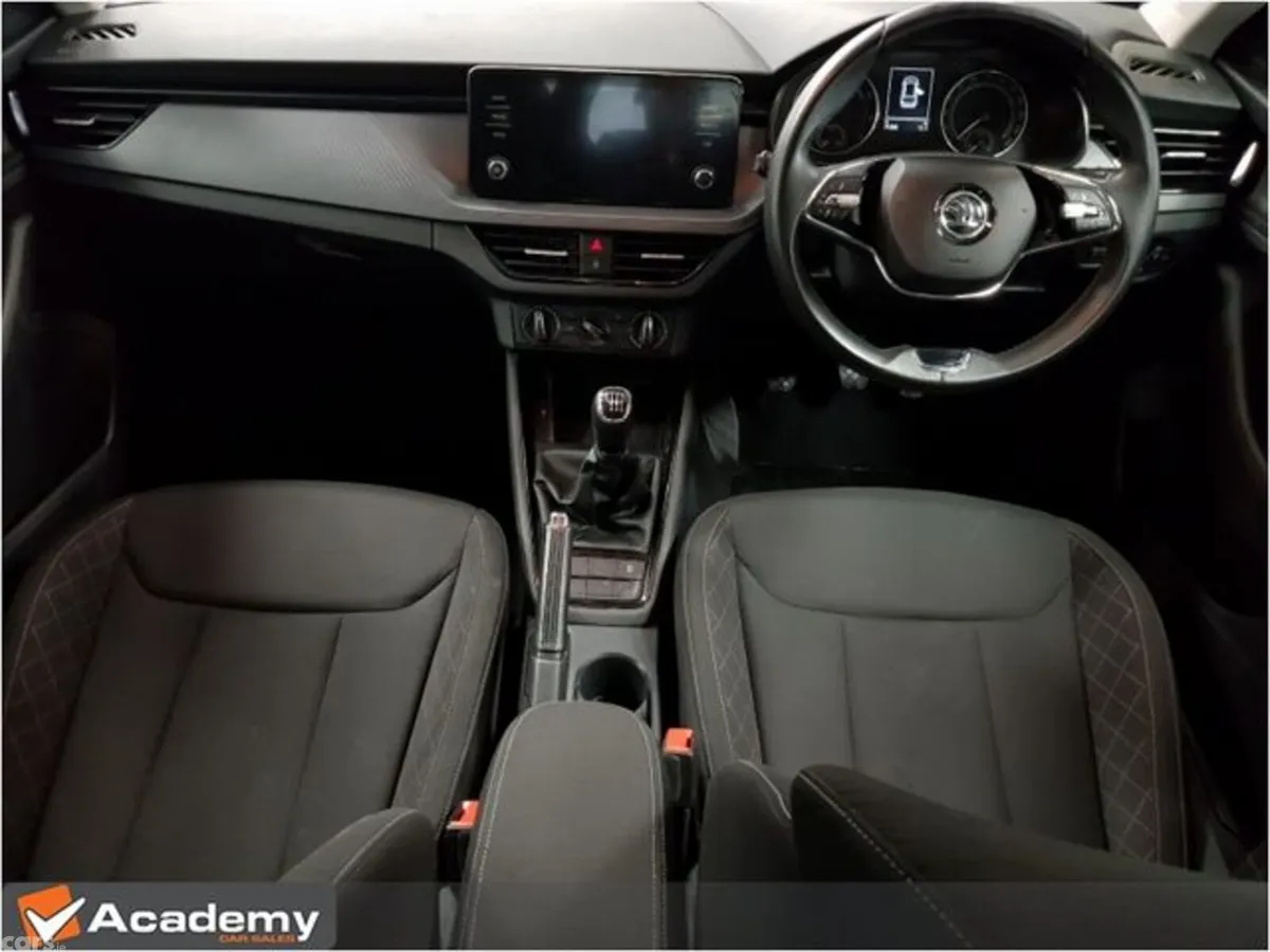 Skoda Kamiq Hatchback, Petrol, 2023, Blue