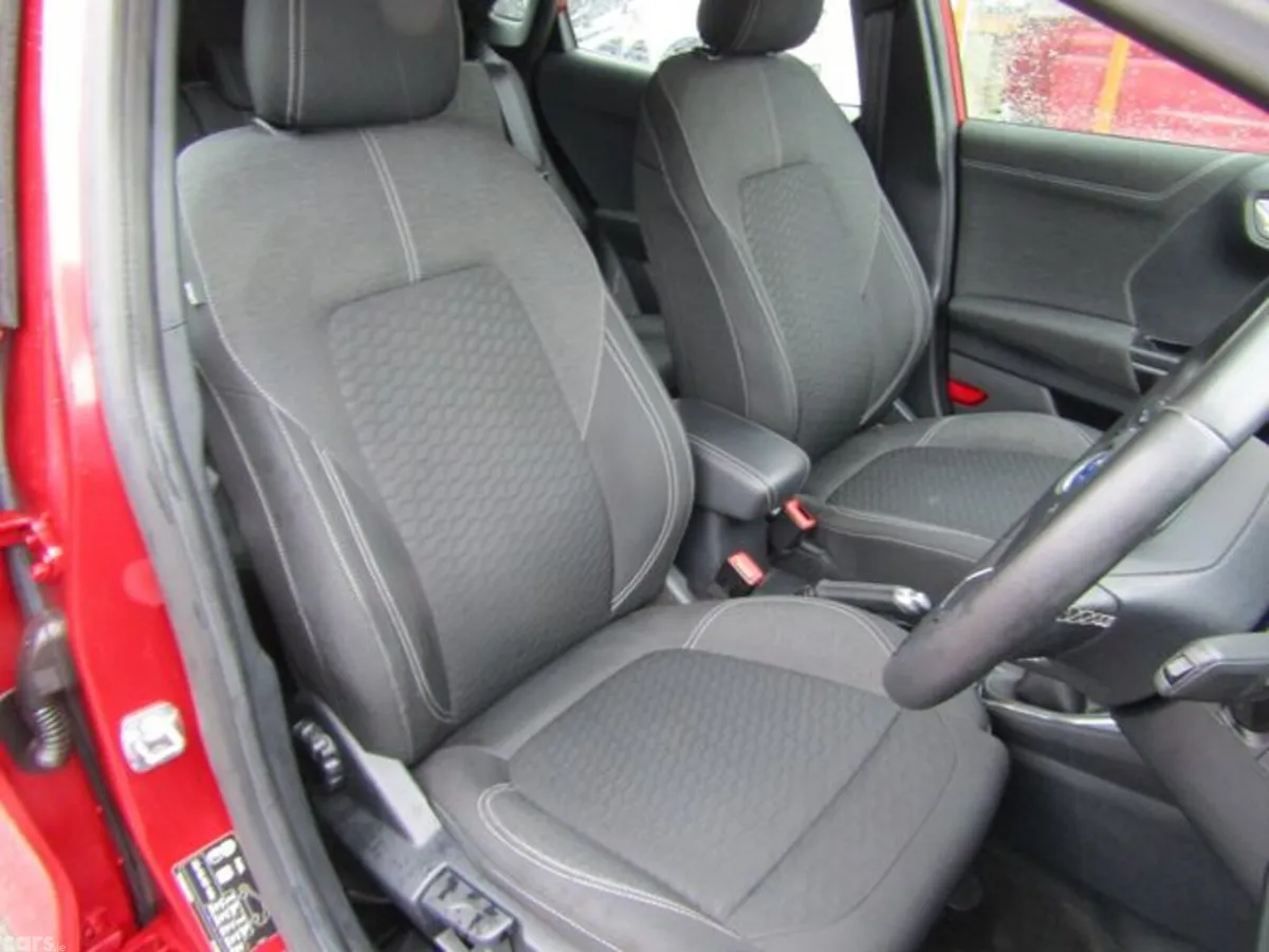 Ford Puma MPV, Petrol Hybrid, 2020, Red