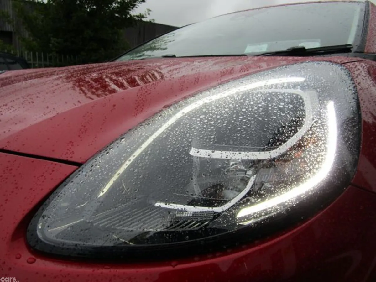 Ford Puma MPV, Petrol Hybrid, 2020, Red