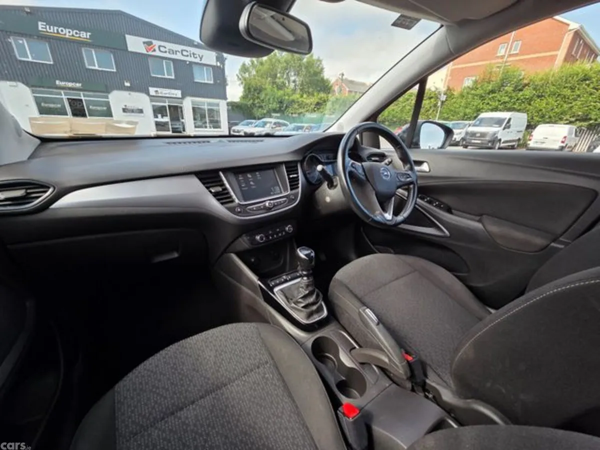 Opel Crossland MPV, Diesel, 2022, Grey
