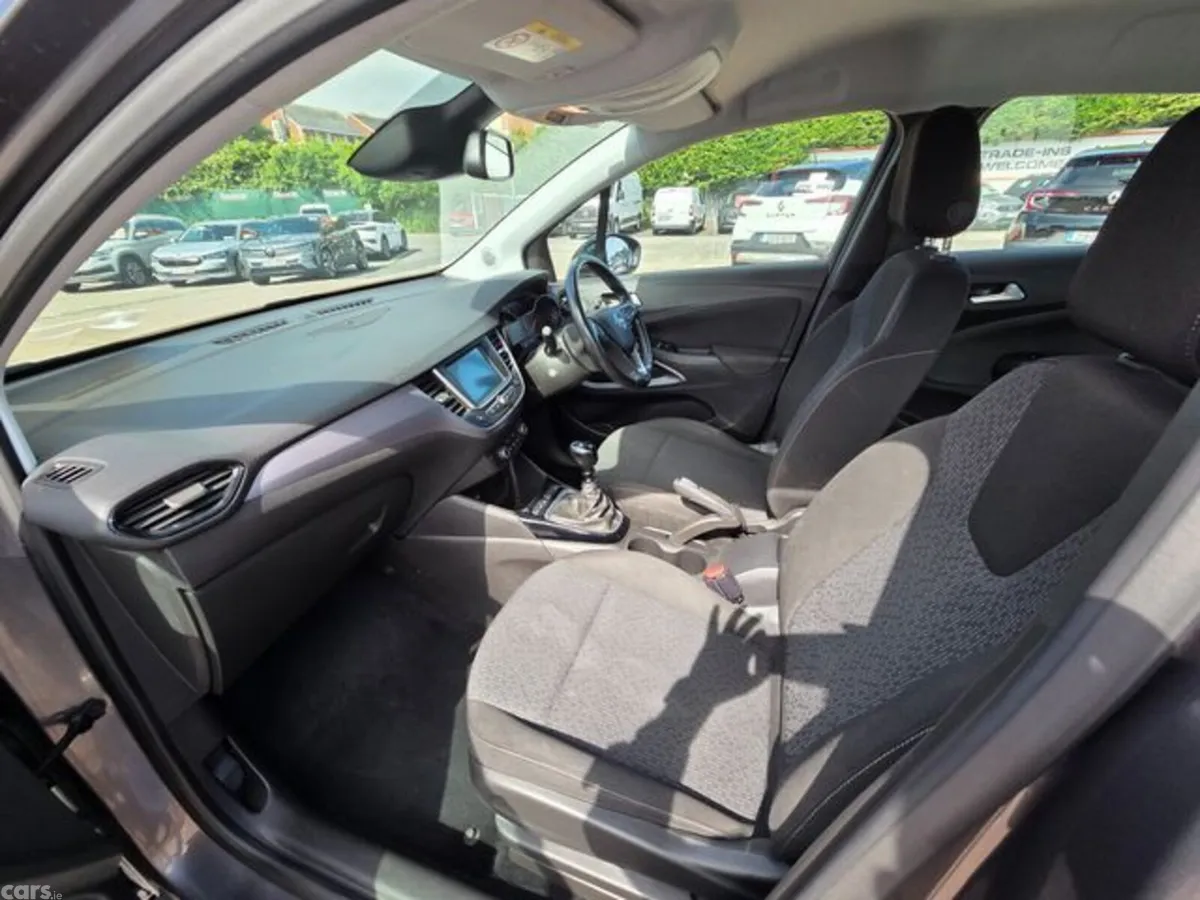 Opel Crossland MPV, Diesel, 2022, Grey