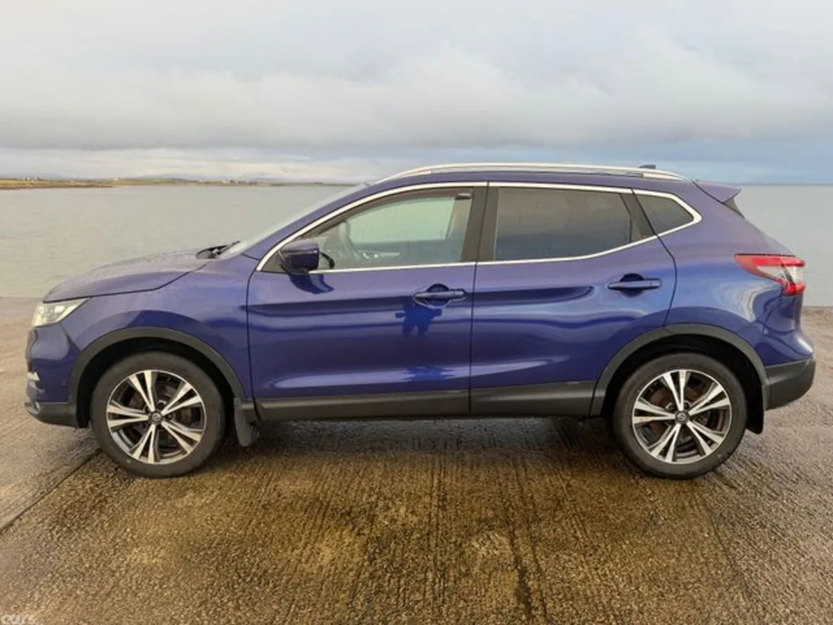 Nissan Qashqai Hatchback, Diesel, 2019, Blue