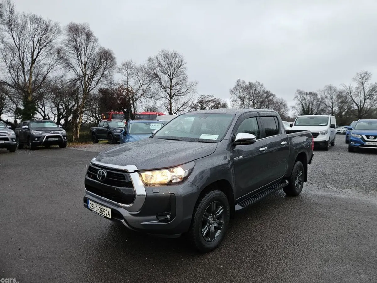 Toyota Hilux Pick Up, Diesel, 2025, Grey