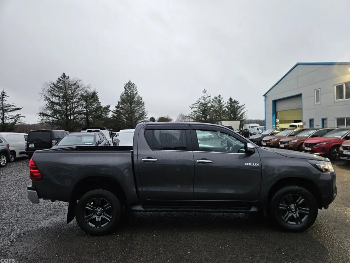 Toyota Hilux Pick Up, Diesel, 2025, Grey