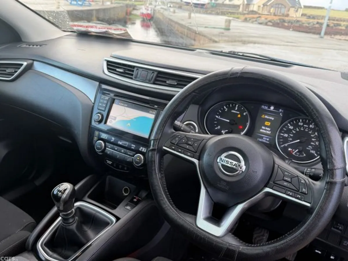 Nissan Qashqai Hatchback, Diesel, 2019, Blue