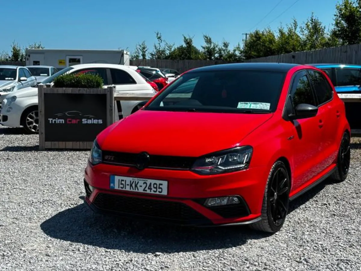 Volkswagen Polo Hatchback, Petrol, 2015, Red