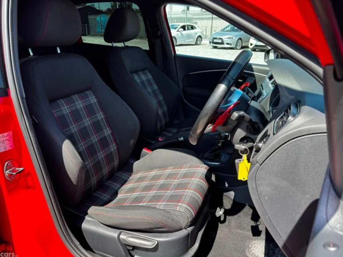 Volkswagen Polo Hatchback, Petrol, 2015, Red