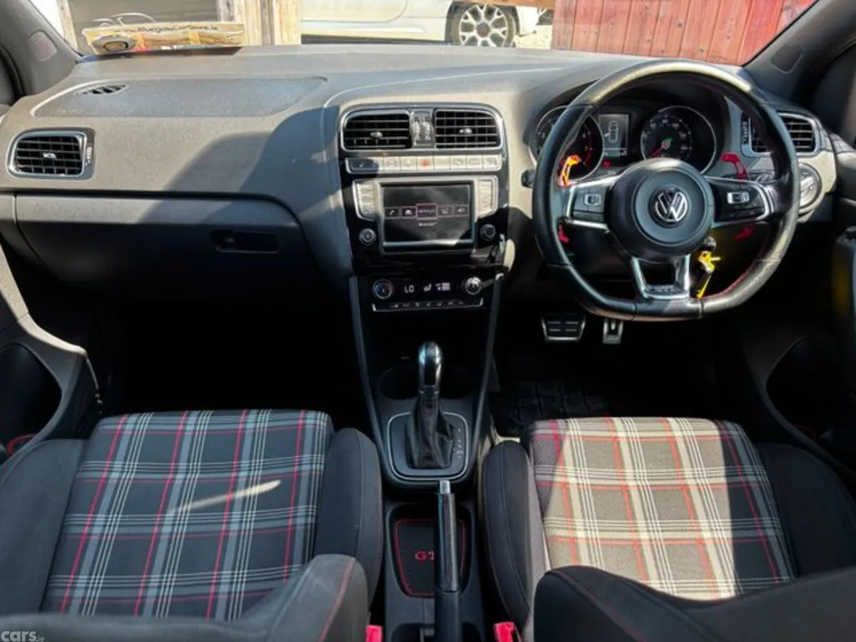 Volkswagen Polo Hatchback, Petrol, 2015, Red