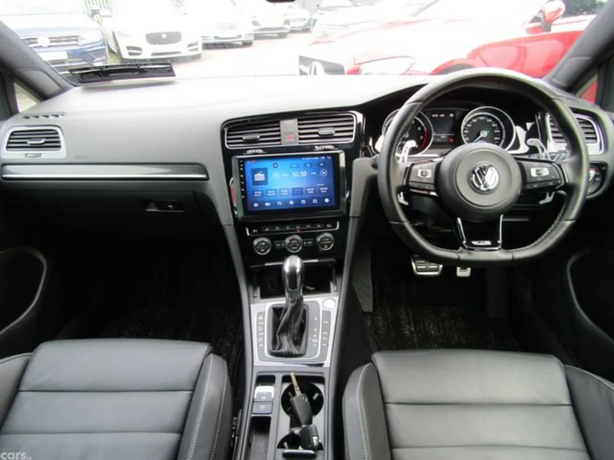 Volkswagen Golf Estate, Petrol, 2015, White