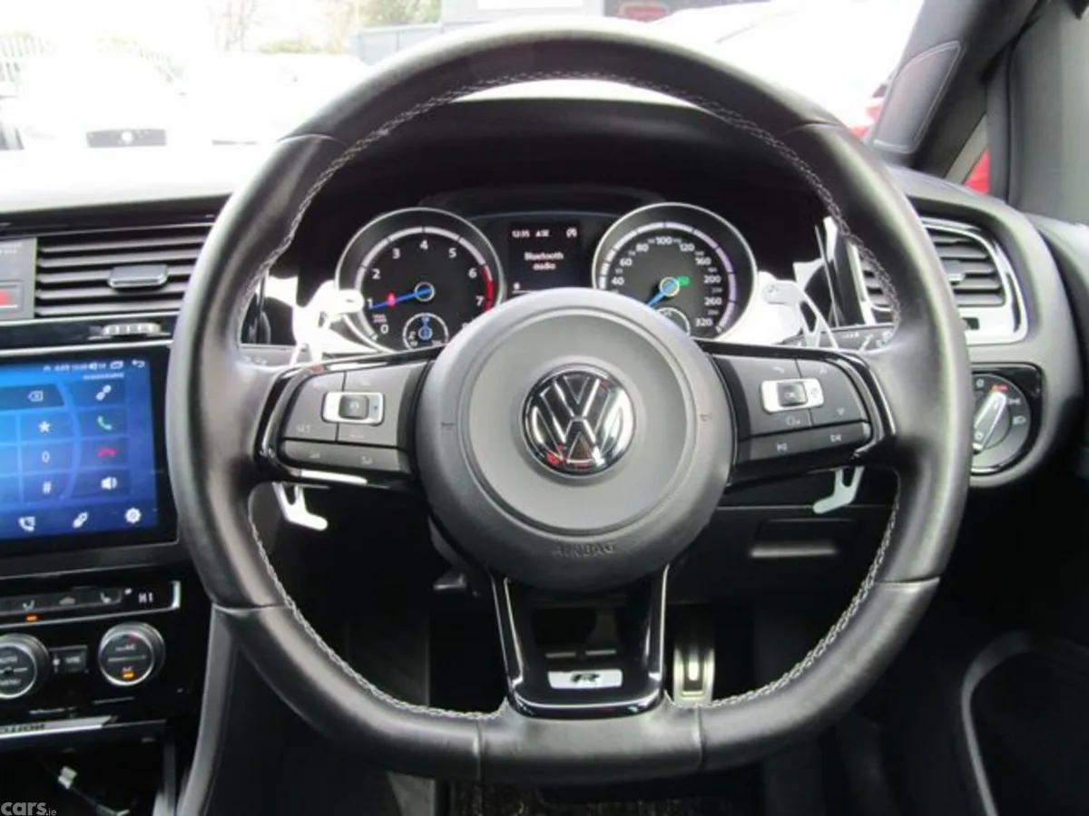 Volkswagen Golf Estate, Petrol, 2015, White