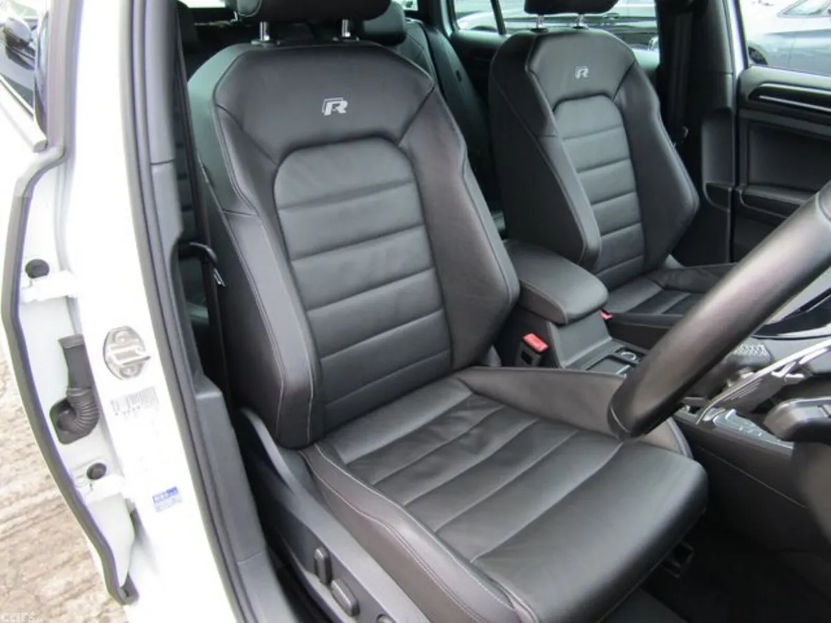 Volkswagen Golf Estate, Petrol, 2015, White