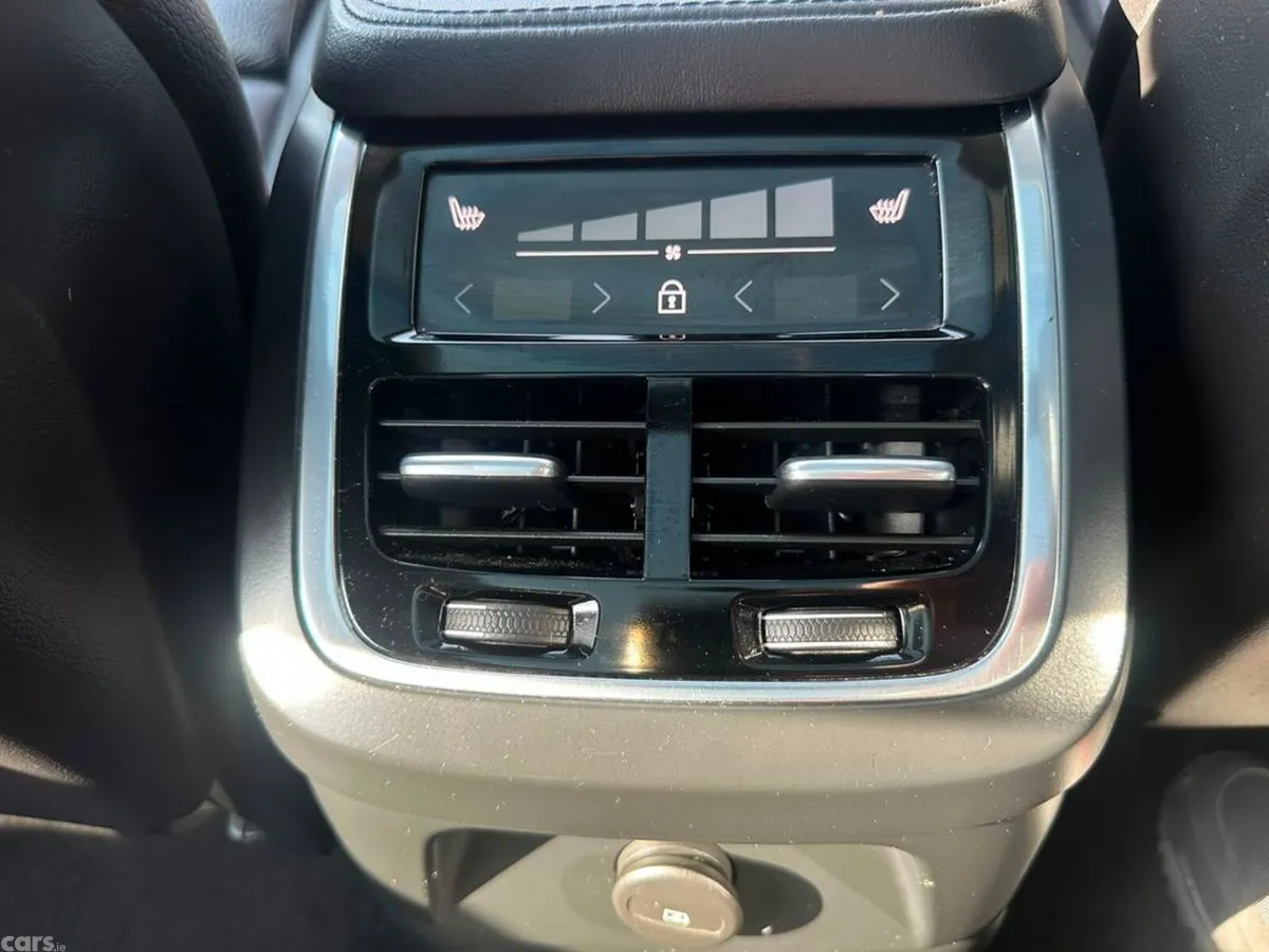Volvo XC90 Estate, Petrol Plug-in Hybrid, 2024, Grey