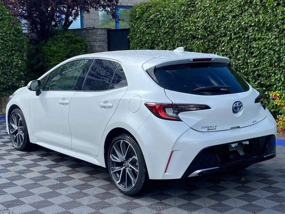 Toyota Corolla Hatchback, Petrol Hybrid, 2025, Black
