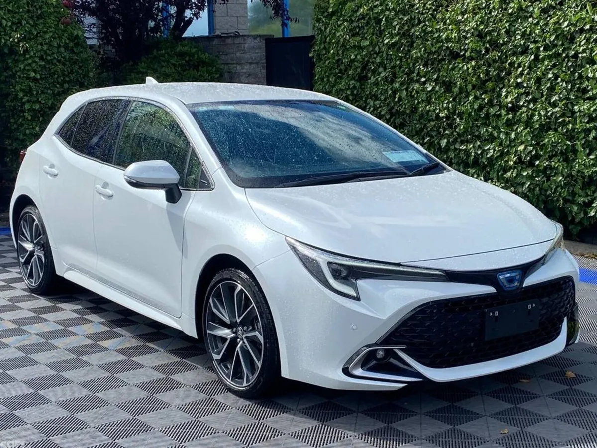 Toyota Corolla Hatchback, Petrol Hybrid, 2025, Black