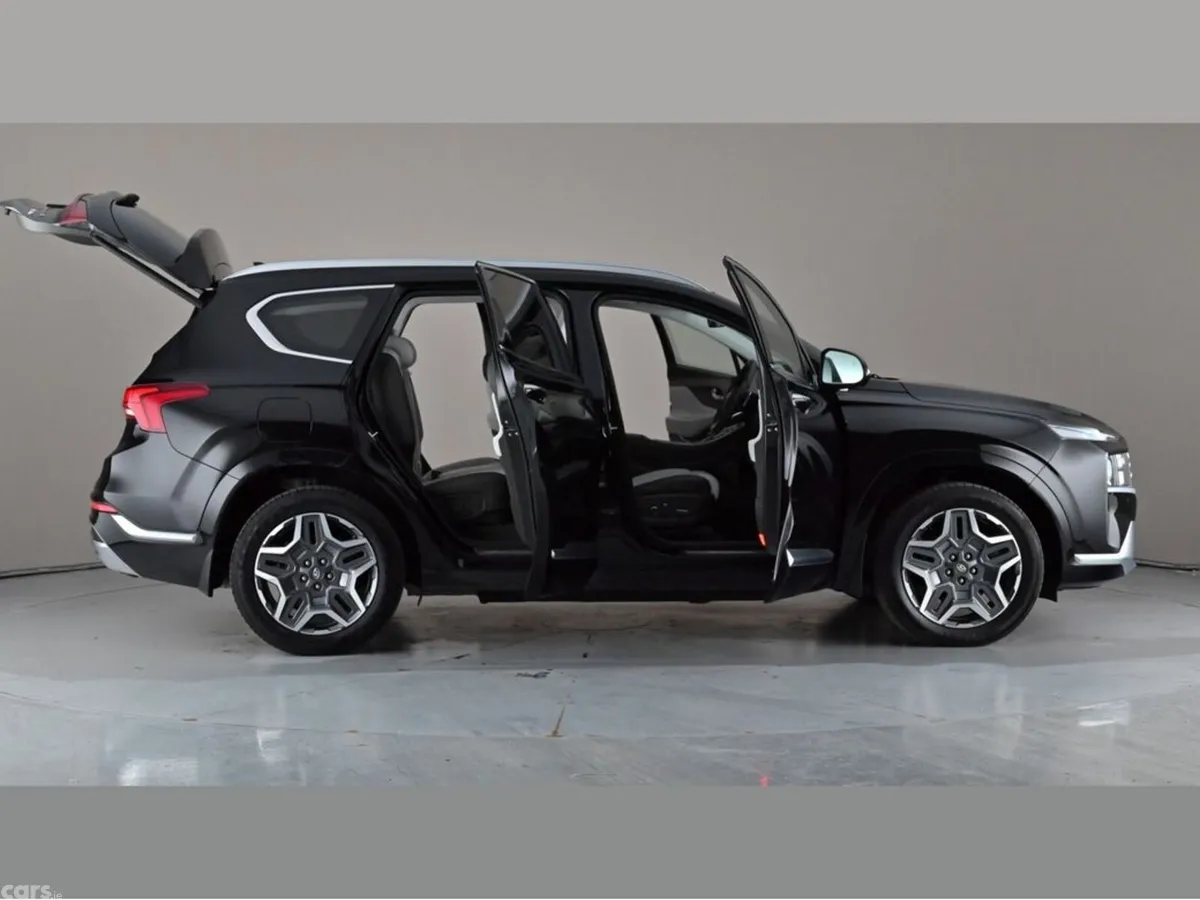 Hyundai Santa Fe SUV, Petrol Plug-in Hybrid, 2023, Black