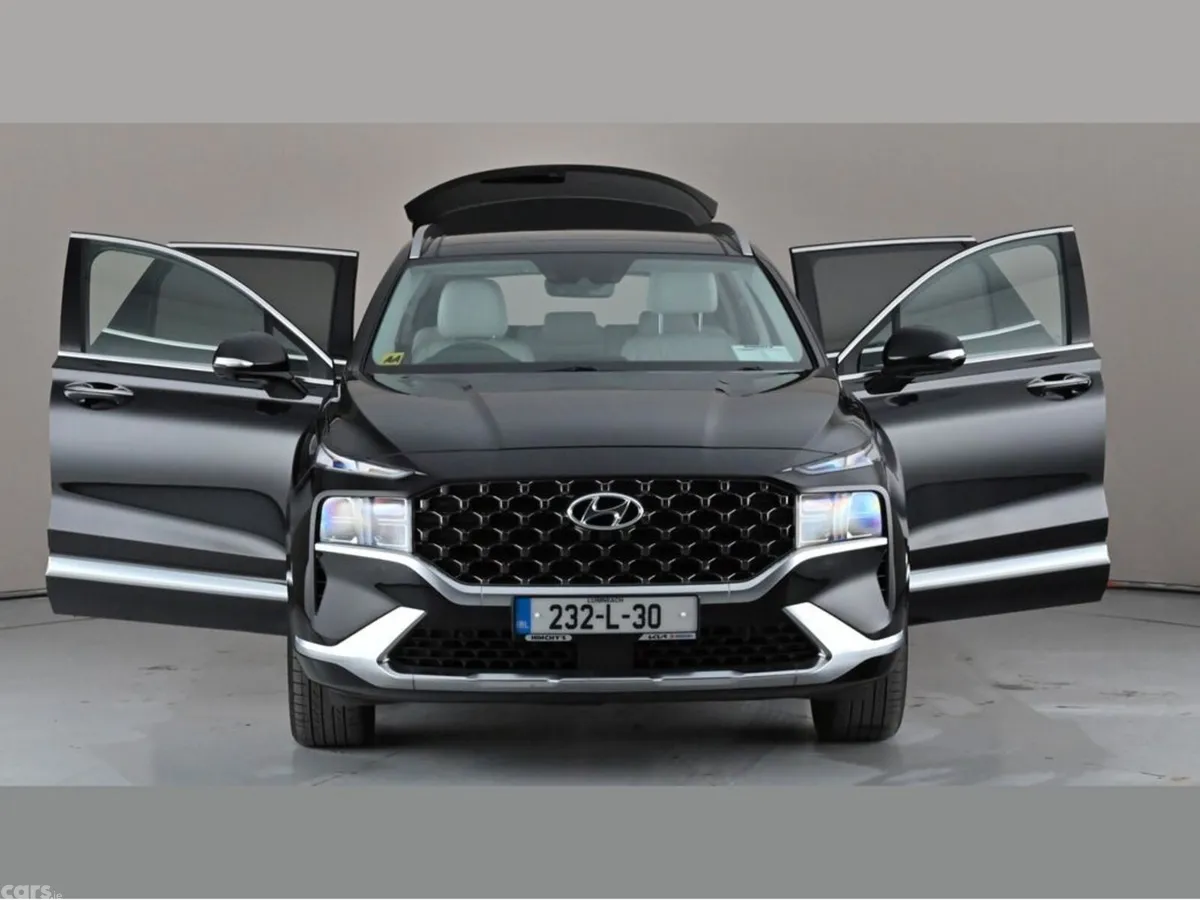 Hyundai Santa Fe SUV, Petrol Plug-in Hybrid, 2023, Black