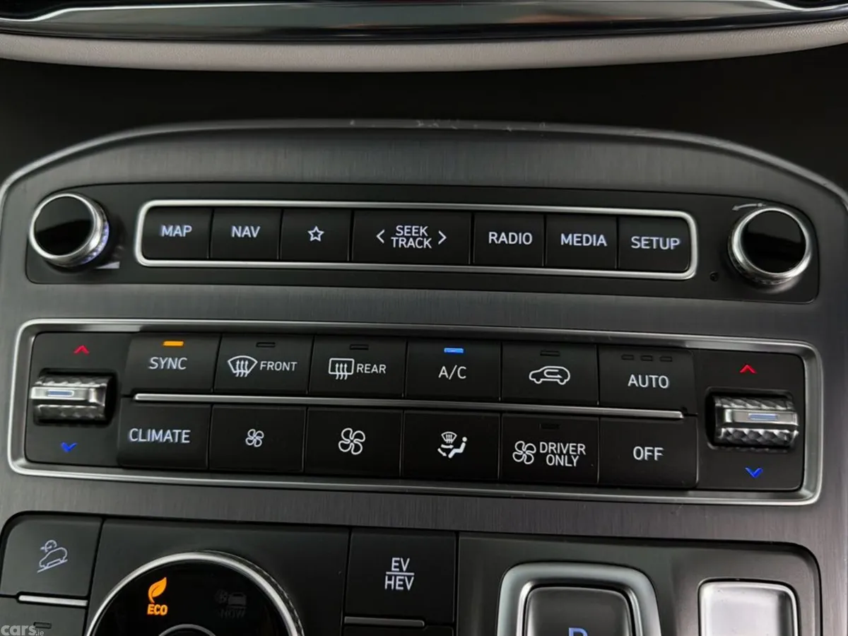Hyundai Santa Fe SUV, Petrol Plug-in Hybrid, 2023, Black