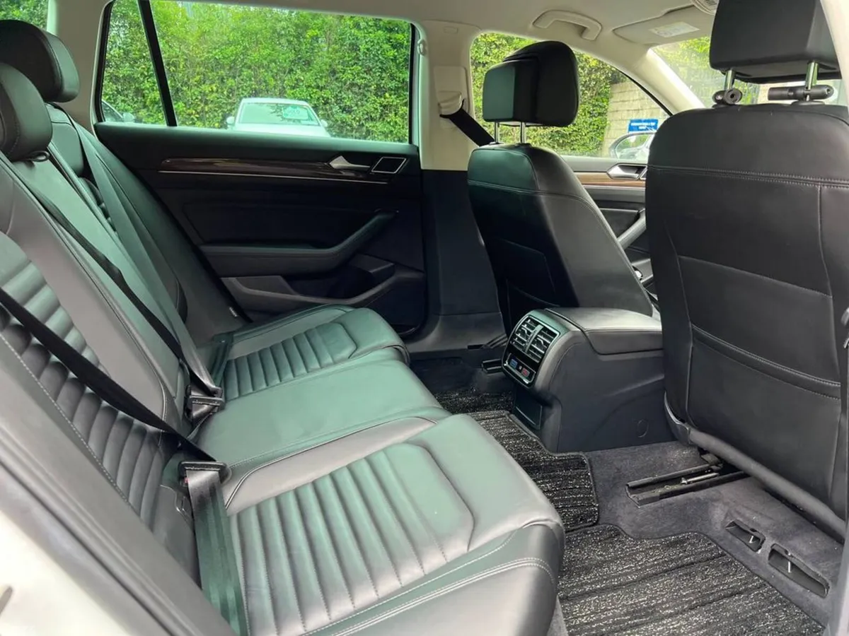 Volkswagen Passat Estate, Diesel, 2018, White