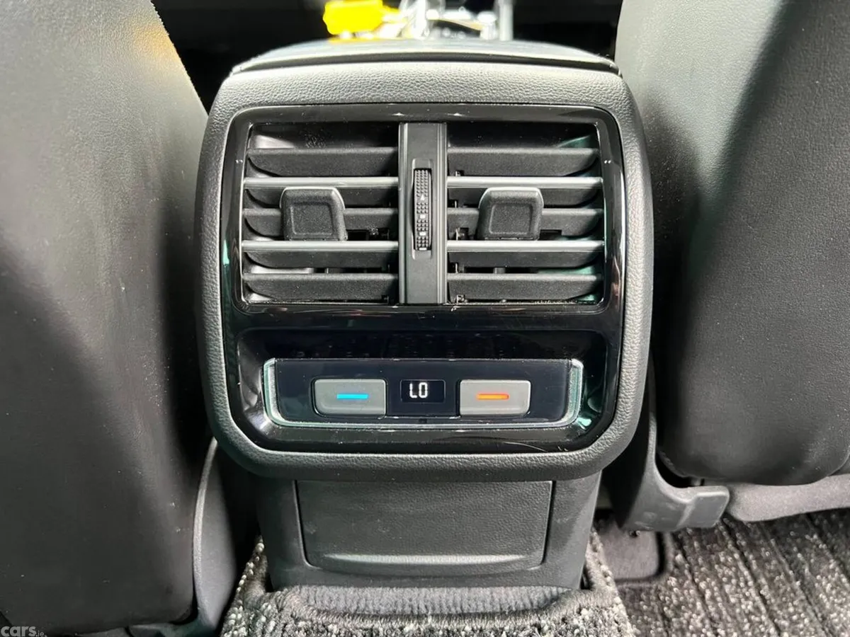 Volkswagen Passat Estate, Diesel, 2018, White