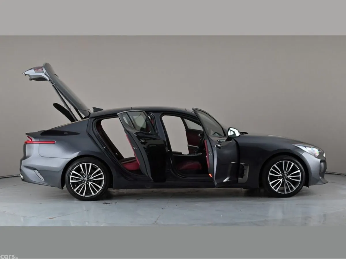 Kia Stinger Saloon, Diesel, 2019, Grey