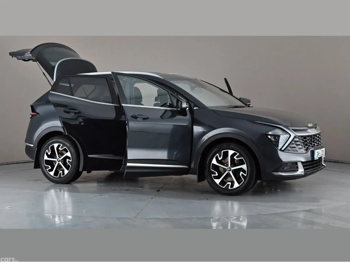 Kia Sportage MPV, Diesel, 2024, Grey