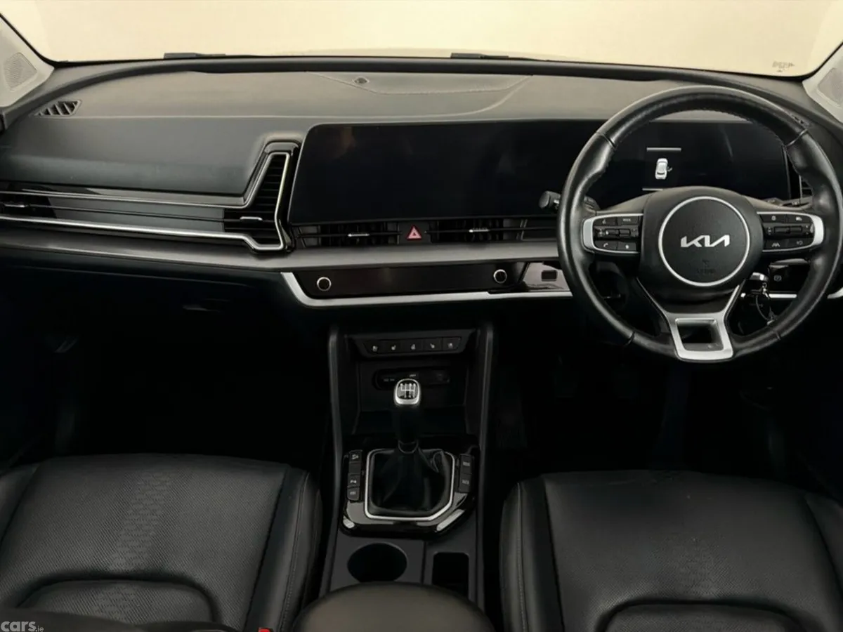 Kia Sportage MPV, Diesel, 2024, Grey