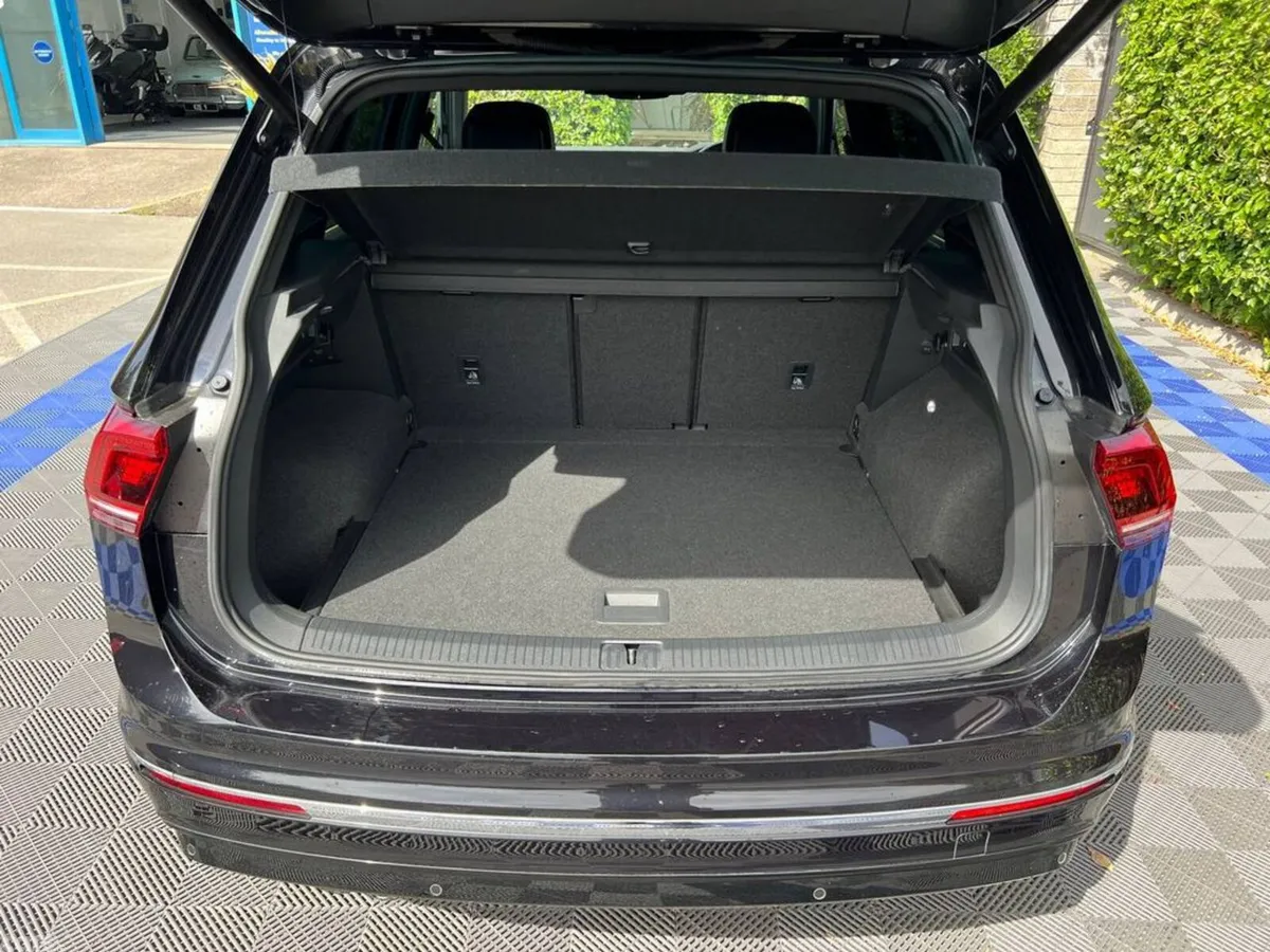 Volkswagen Tiguan SUV, Diesel, 2019, Black
