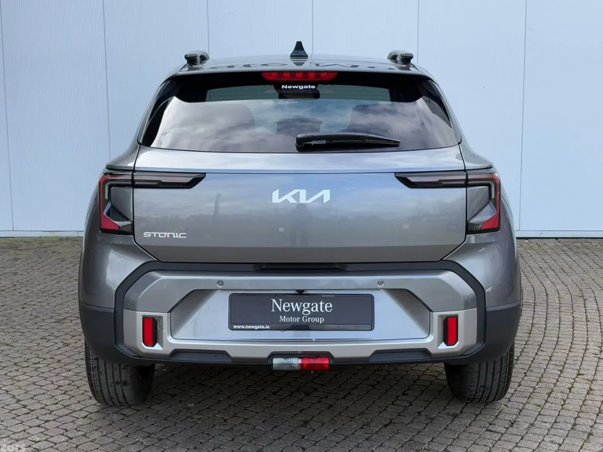 Kia Stonic Hatchback, Petrol, 2027, Grey