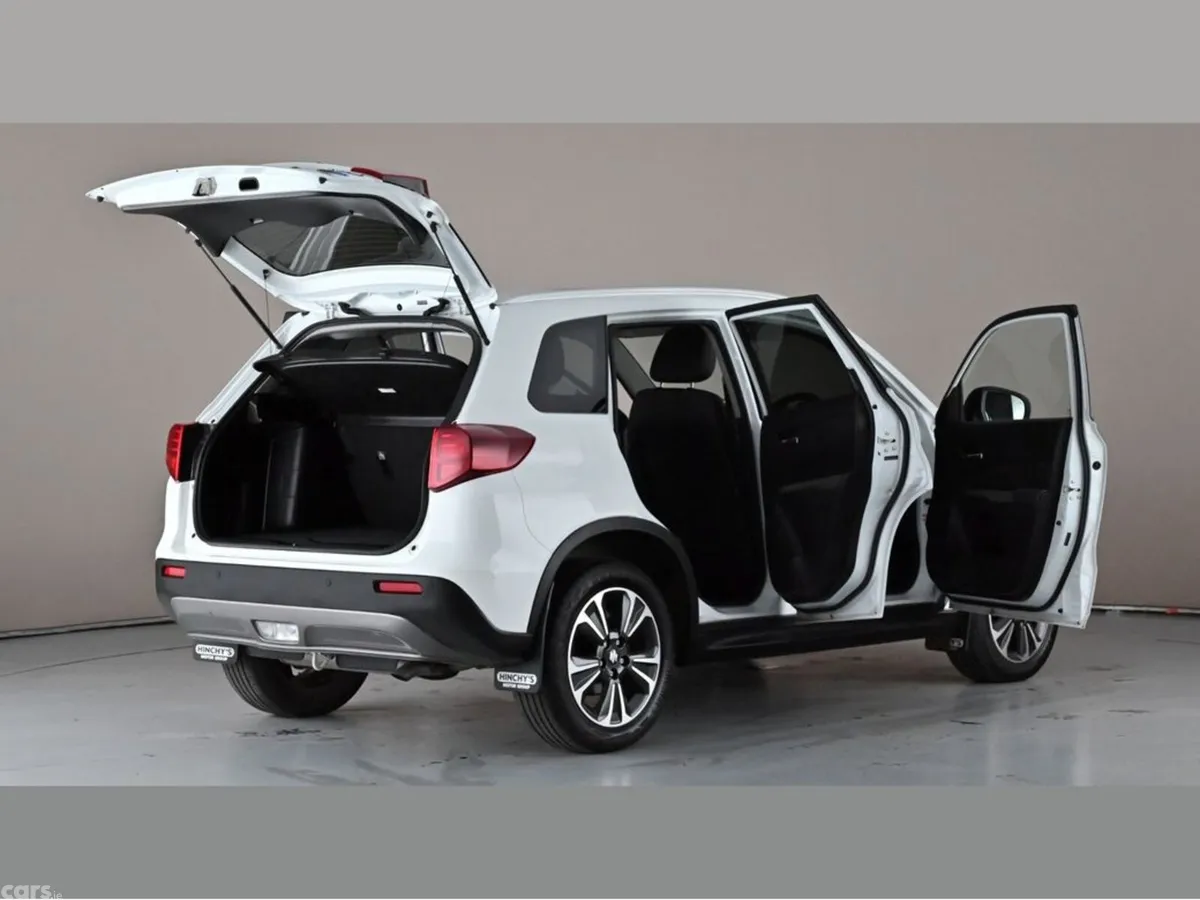 Suzuki Vitara SUV, Petrol Hybrid, 2023, White