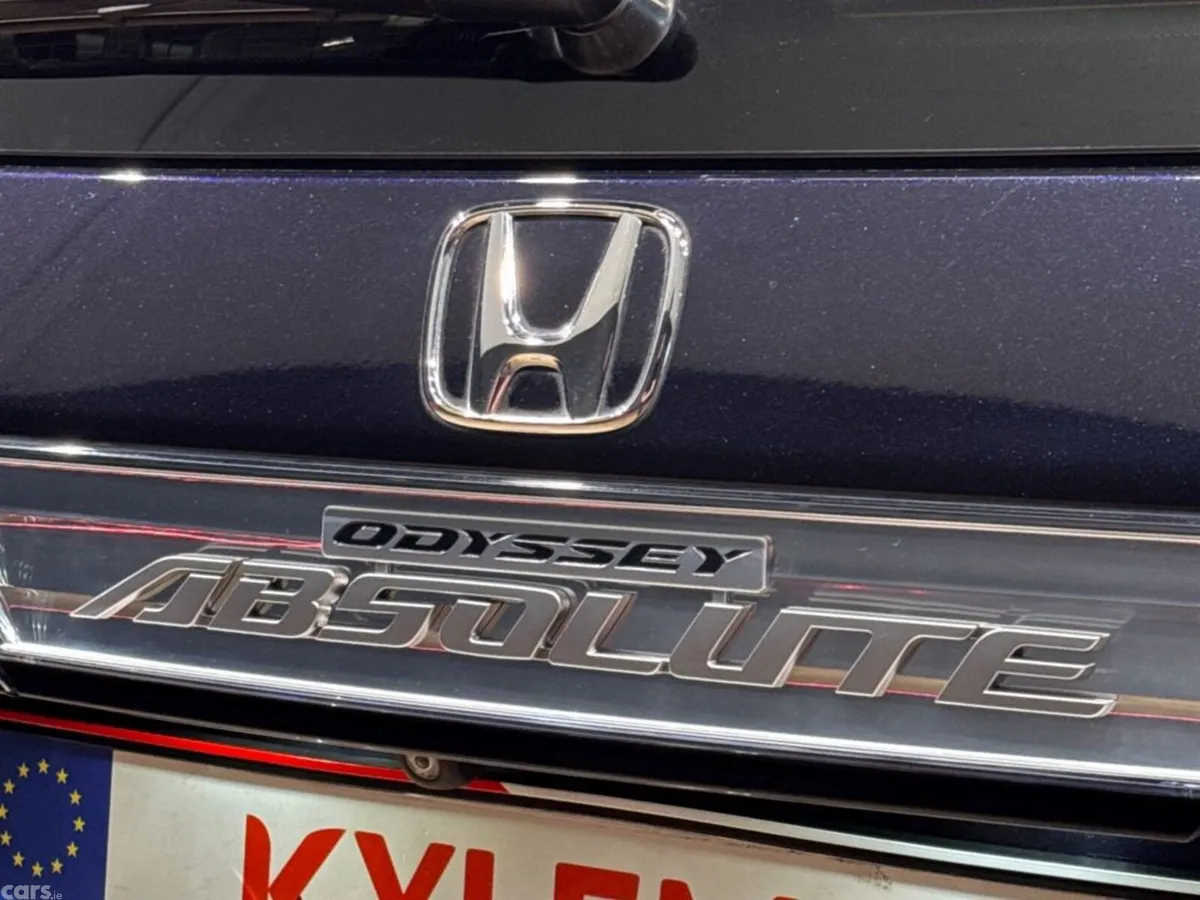 Honda Odyssey MPV, Petrol Hybrid, 2016, Blue