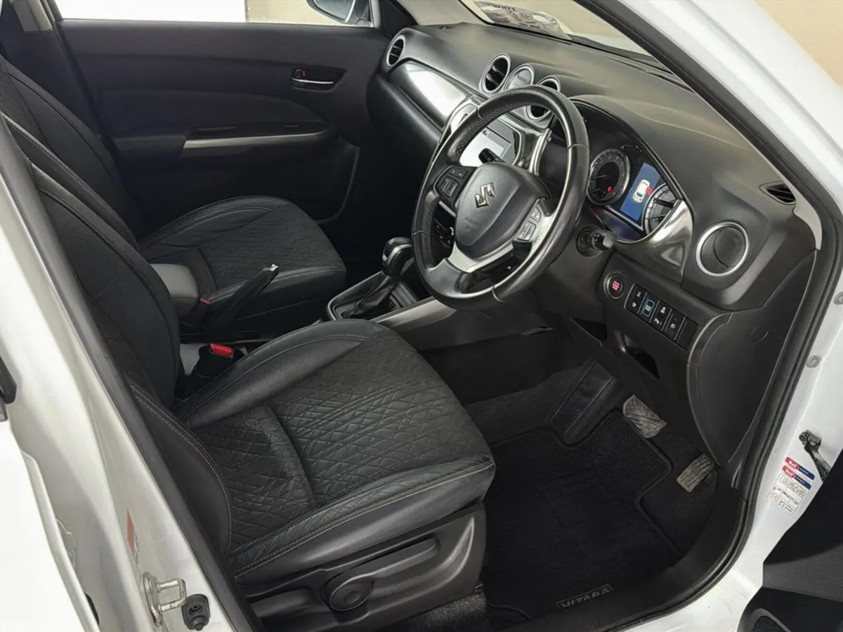 Suzuki Vitara SUV, Petrol Hybrid, 2023, White