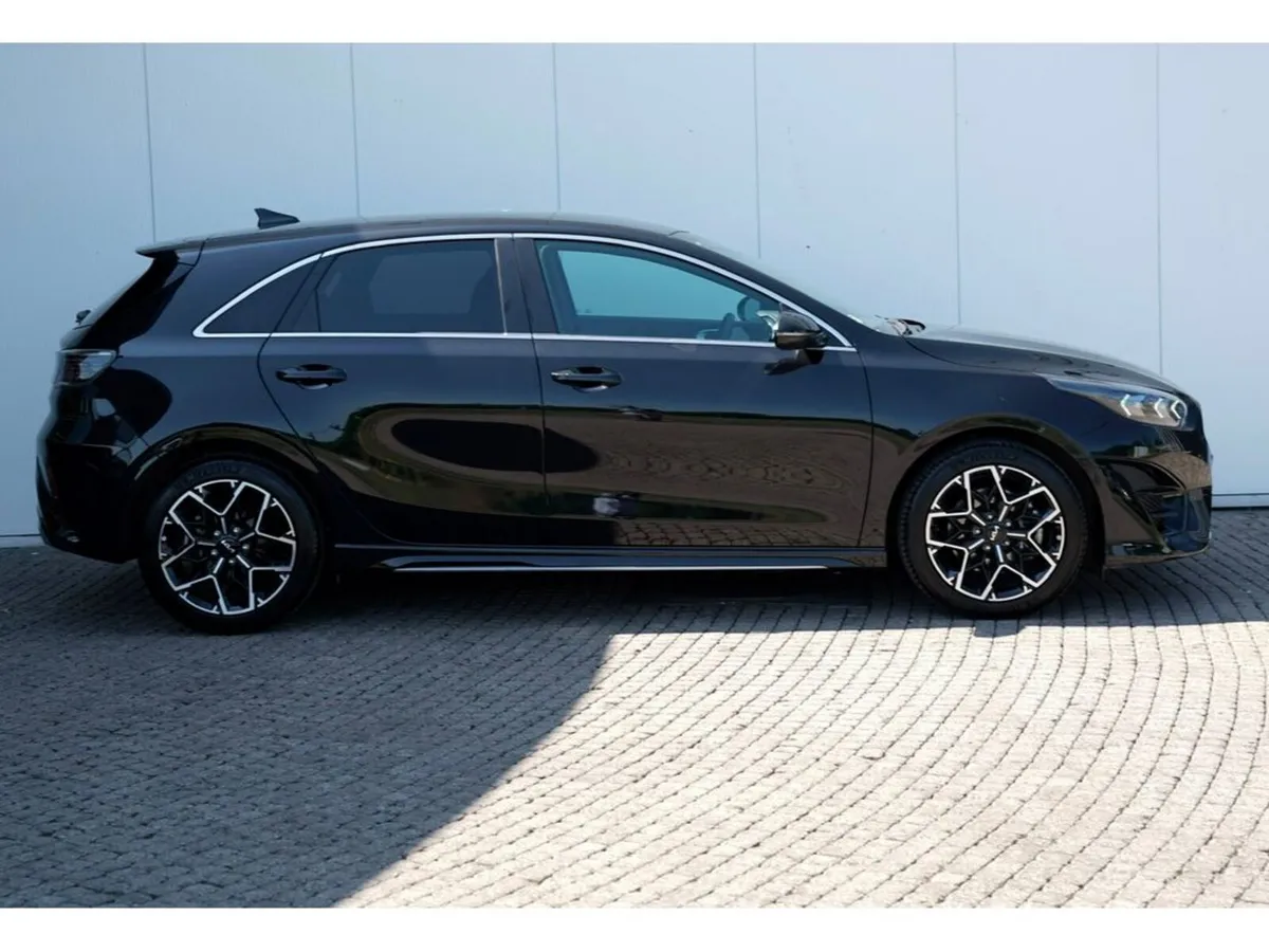Kia Ceed Hatchback, Petrol, 2025, Black