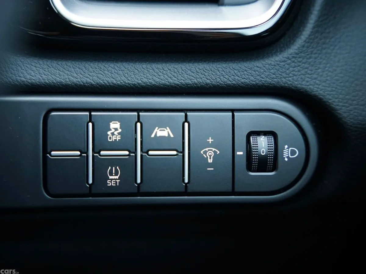 Kia Ceed Hatchback, Petrol, 2025, Black