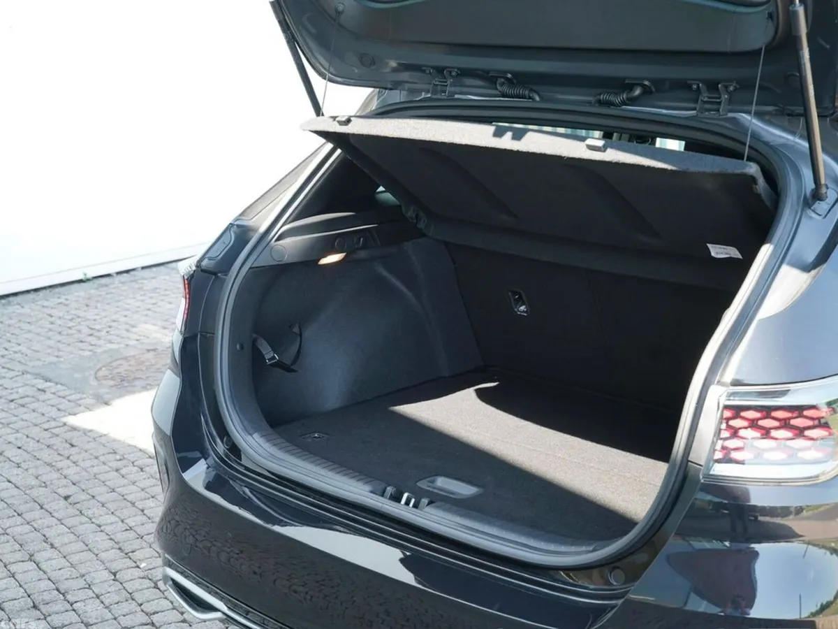 Kia Ceed Hatchback, Petrol, 2025, Black