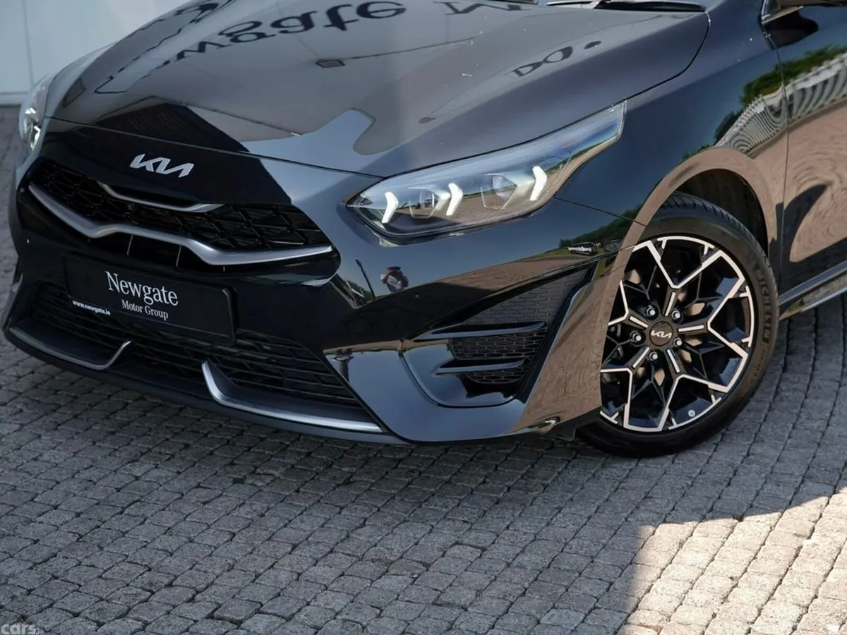 Kia Ceed Hatchback, Petrol, 2025, Black