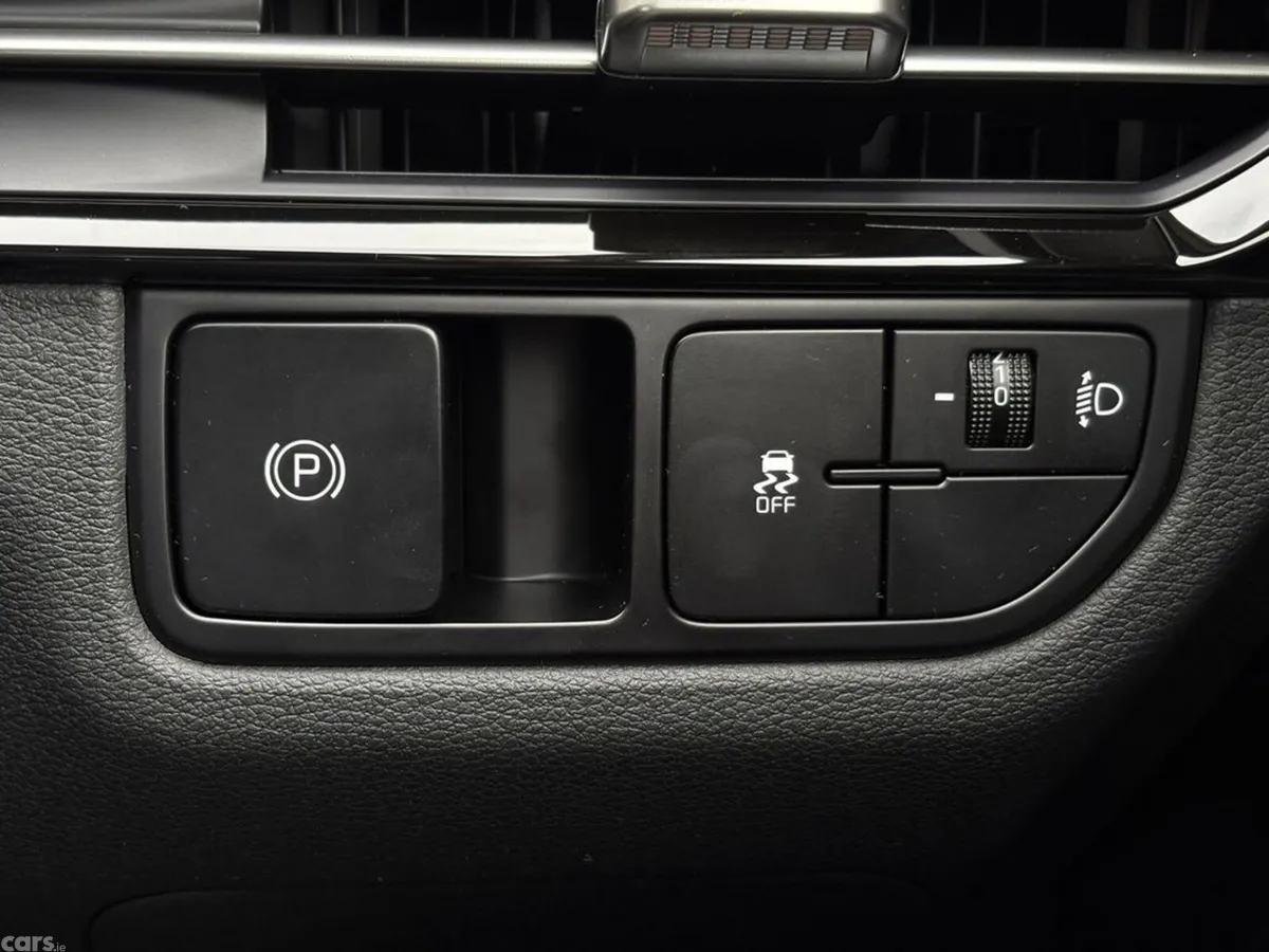 Kia Sportage SUV, Diesel, 2027, Blue