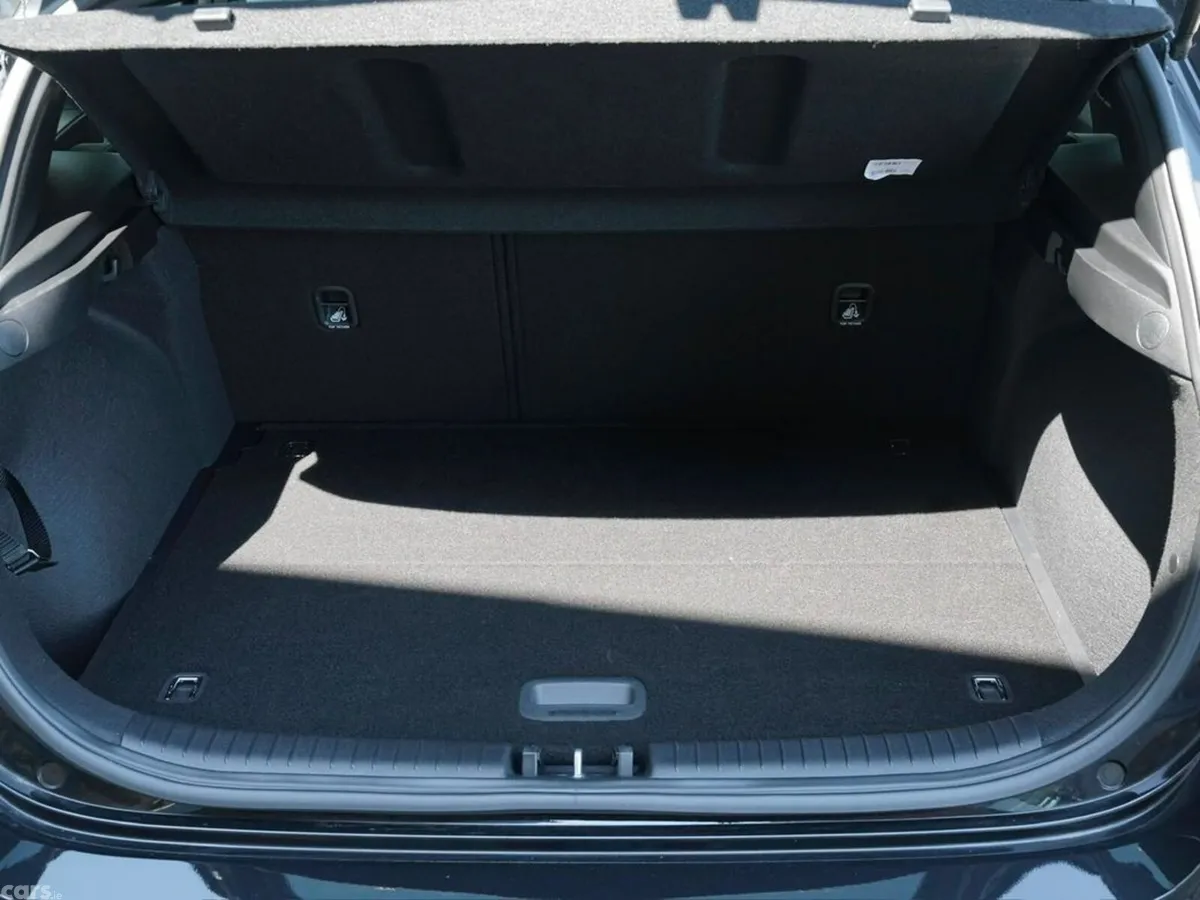 Kia Ceed Hatchback, Petrol, 2025, Black