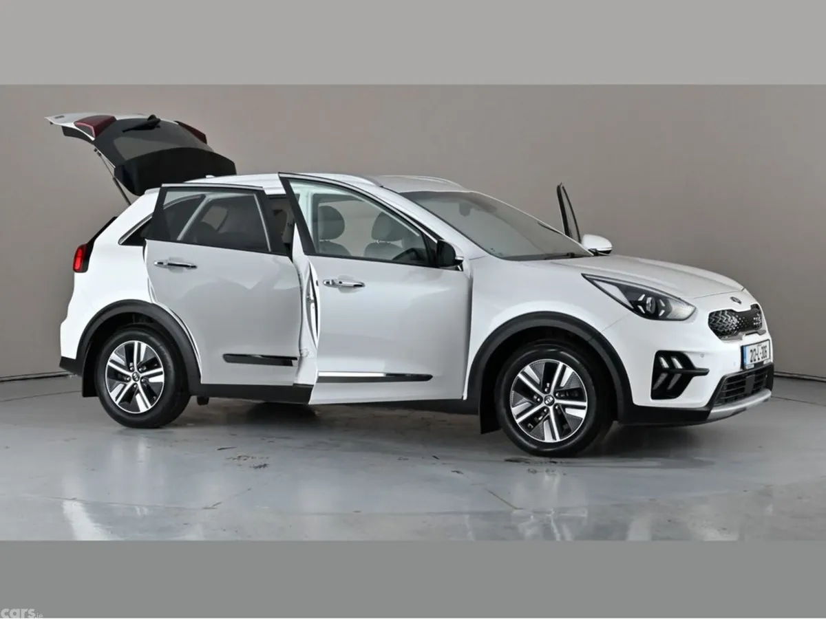 Kia Niro Hatchback, Petrol Plug-in Hybrid, 2021, White