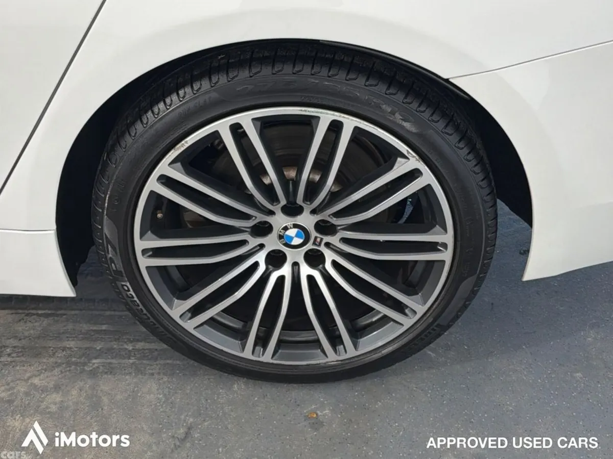 BMW 5-Series Estate, Diesel, 2019, White