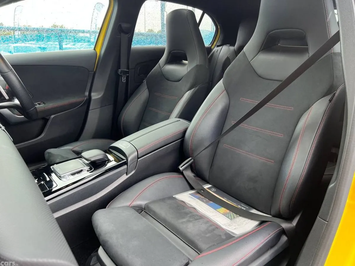 Mercedes-Benz A-Class Hatchback, Diesel, 2019, Yellow