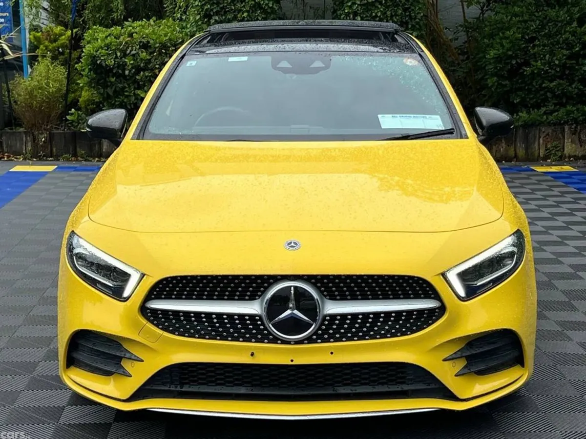 Mercedes-Benz A-Class Hatchback, Diesel, 2019, Yellow