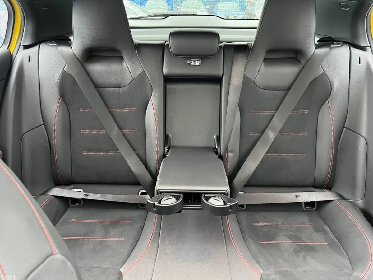 Mercedes-Benz A-Class Hatchback, Diesel, 2019, Yellow