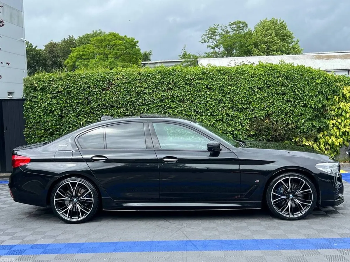 BMW 5-Series Saloon, Petrol Plug-in Hybrid, 2018, Black