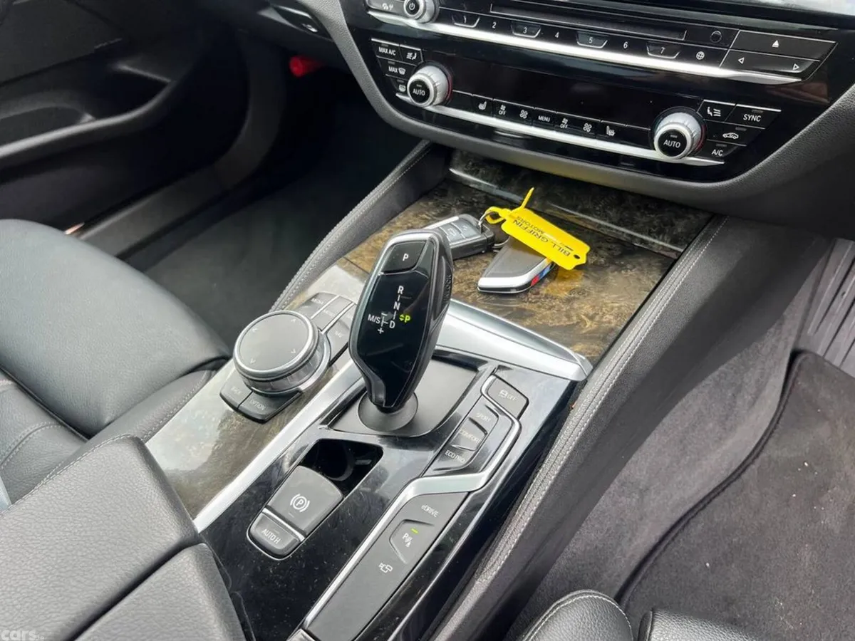 BMW 5-Series Saloon, Petrol Plug-in Hybrid, 2018, Black