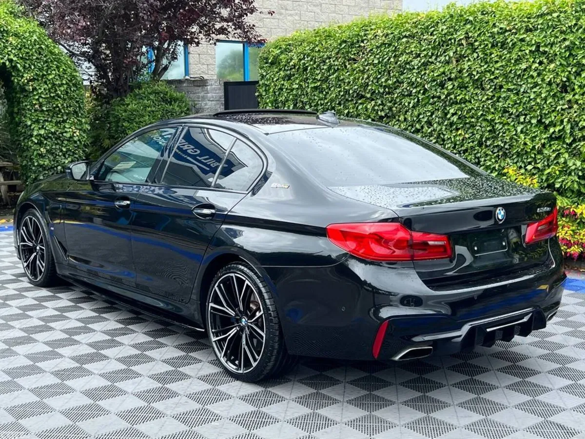 BMW 5-Series Saloon, Petrol Plug-in Hybrid, 2018, Black