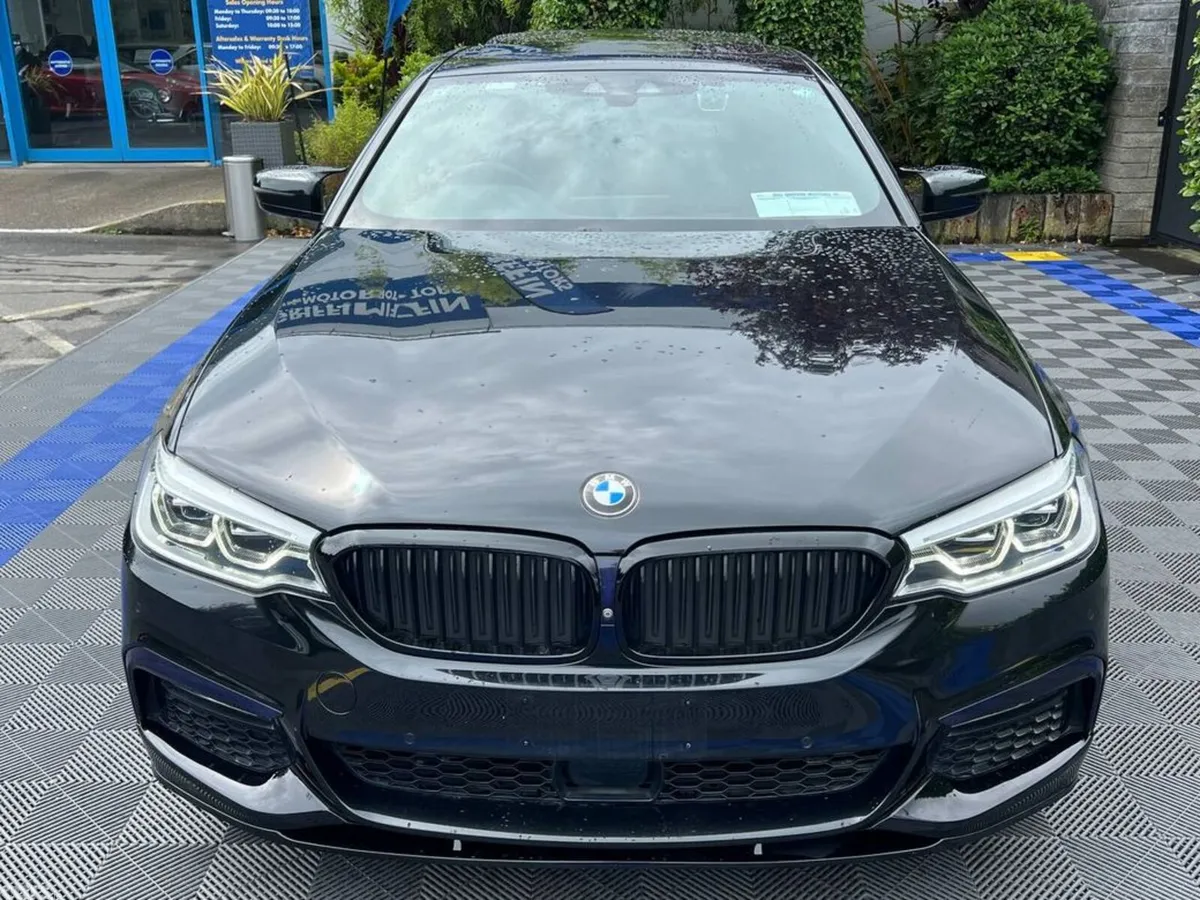 BMW 5-Series Saloon, Petrol Plug-in Hybrid, 2018, Black