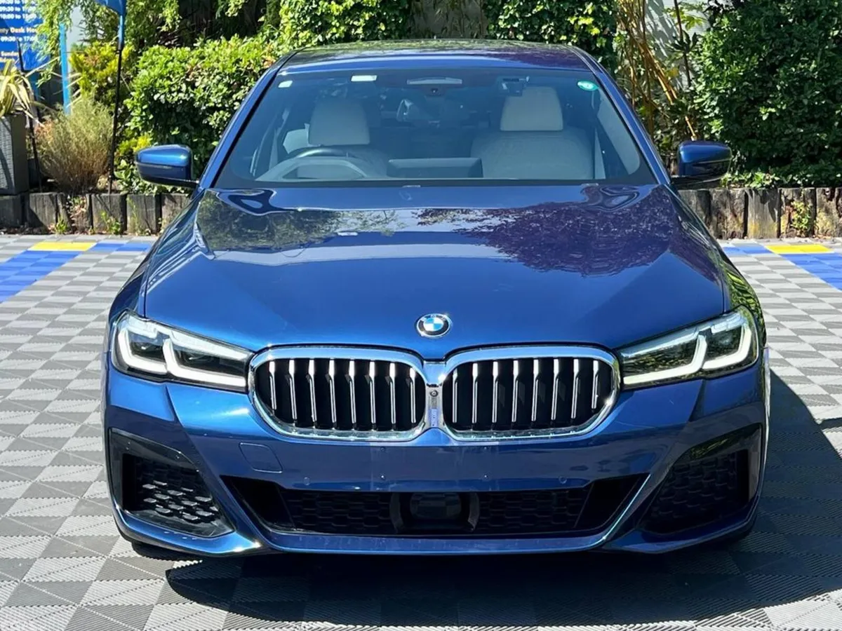 BMW 5-Series Saloon, Petrol Plug-in Hybrid, 2020, Blue